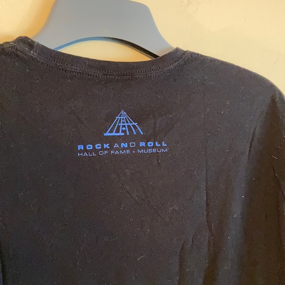 Rock & Roll Hall of Fame t shirt - Picture 6 of 6
